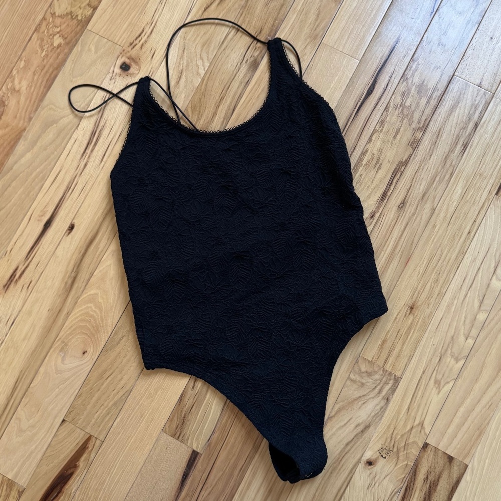 NWT Fabletics Yitty Seamless Bodysuit